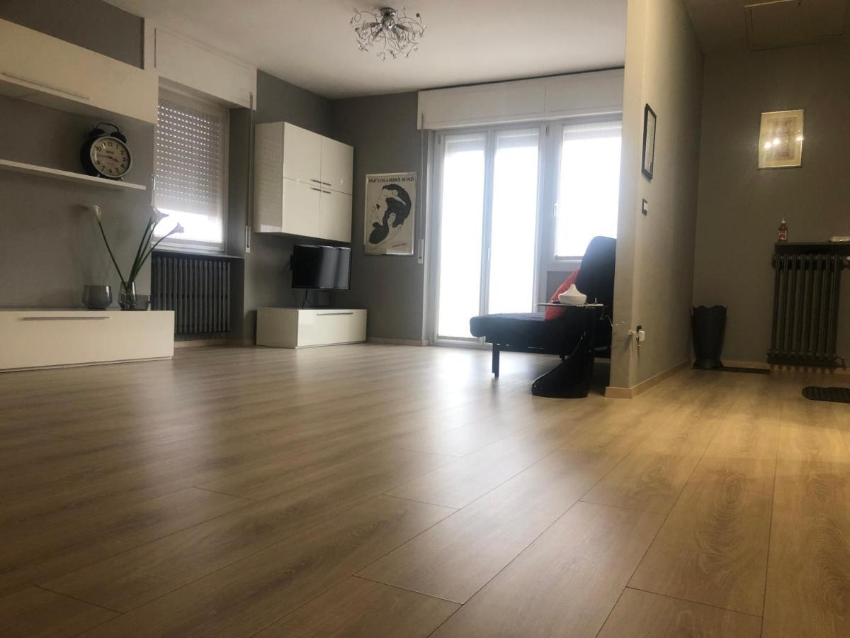 Apartament "La Bella Della Cappuccina" Casa Con Parcheggio Interno Gratuito Domodossola Zewnętrze zdjęcie