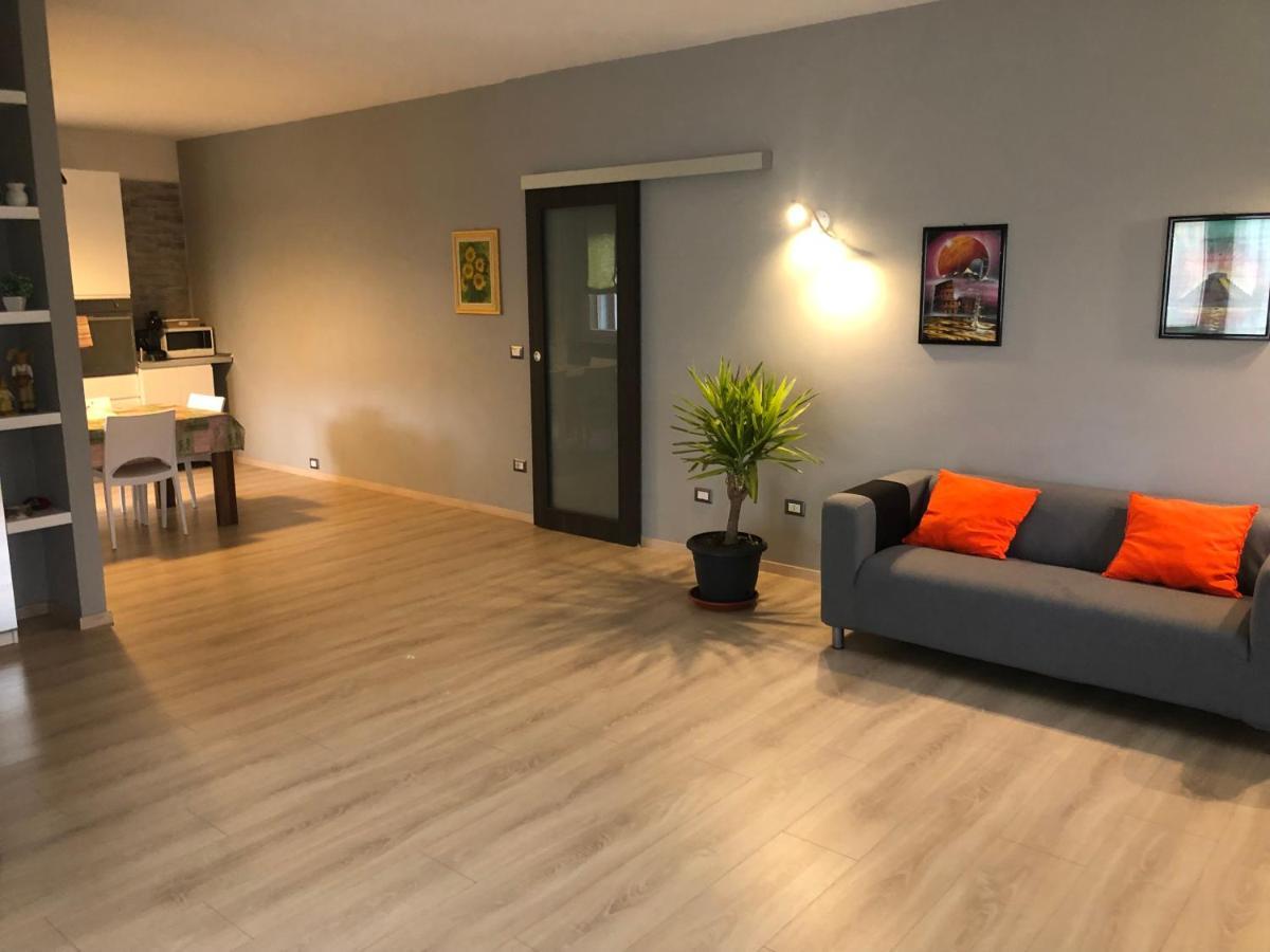 Apartament "La Bella Della Cappuccina" Casa Con Parcheggio Interno Gratuito Domodossola Zewnętrze zdjęcie