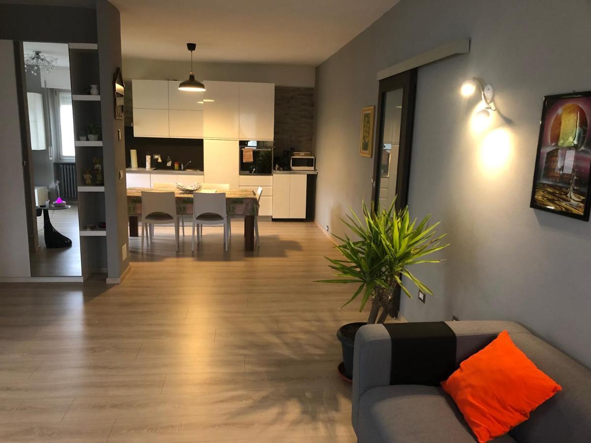 Apartament "La Bella Della Cappuccina" Casa Con Parcheggio Interno Gratuito Domodossola Zewnętrze zdjęcie